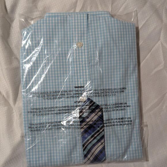 NWT Boy's medium size 10/12 gingham Blue button down long sleeve shirt & tie - Picture 2 of 3